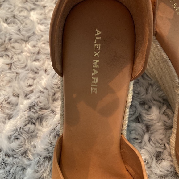 ALEX MARIE Women’s Tan Wedges with Ankle Strap Size 9.5 - Picture 5 of 10